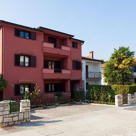 Apartments Banic Πόρετς Εξωτερικό φωτογραφία