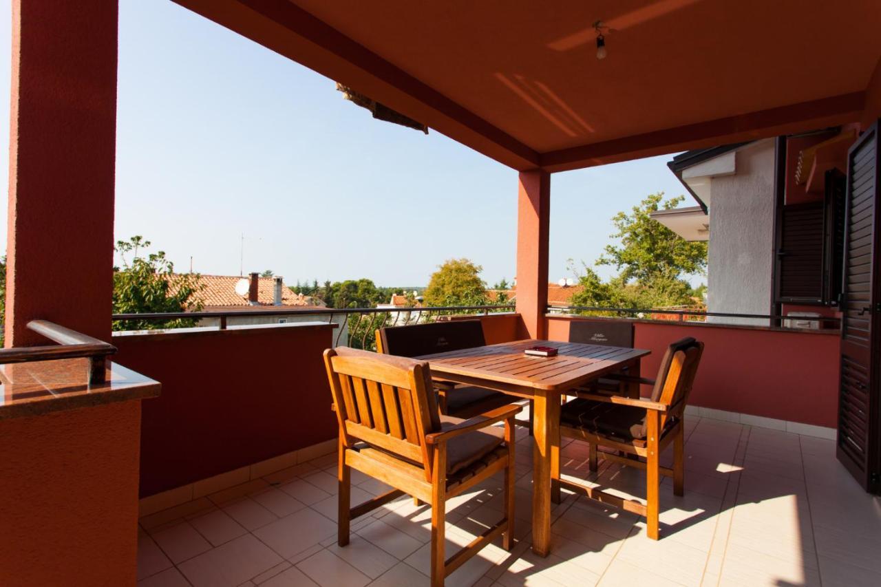 Apartments Banic Πόρετς Εξωτερικό φωτογραφία